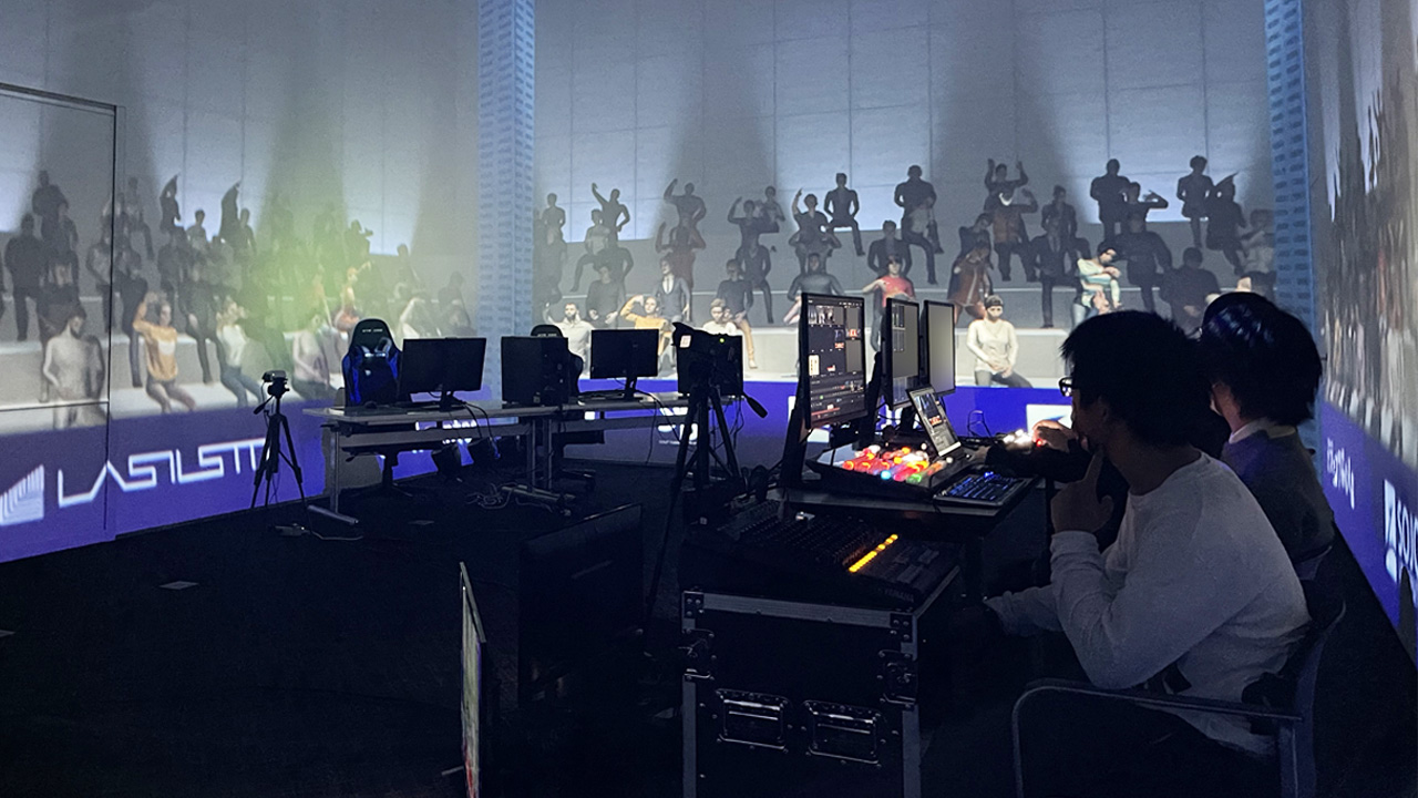 崇城大学 IoT・AI センター、バーチャルとリアルが融合した仮想空間スタジオに TriCaster TC410 Plus を導入